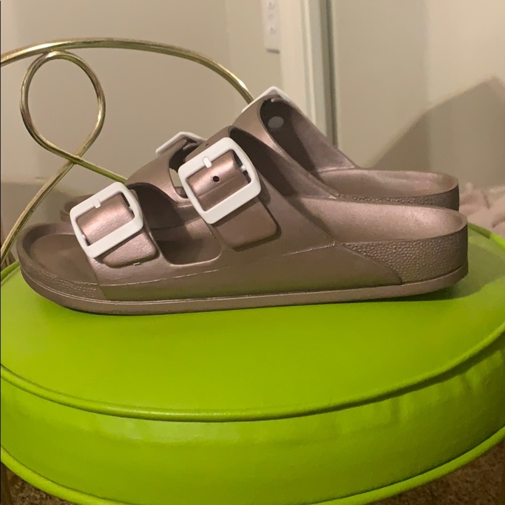 Mia Sandals